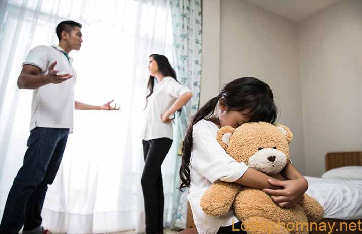 Ý nghĩa khi nằm mơ vợ chồng cãi nhau đánh con gì và điềm báo tốt hay xấu? mo vo chong cai nhau danh con gi